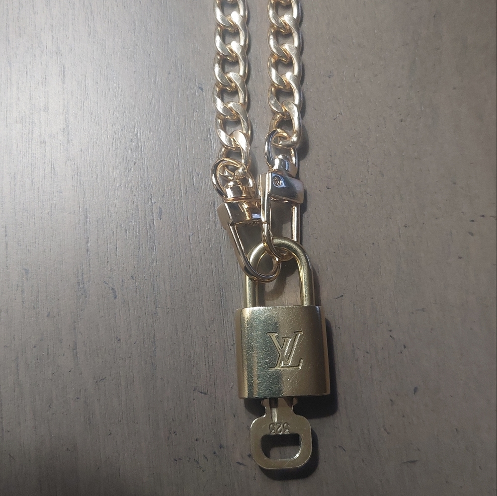 LV  Pad Lock, Key and Chain